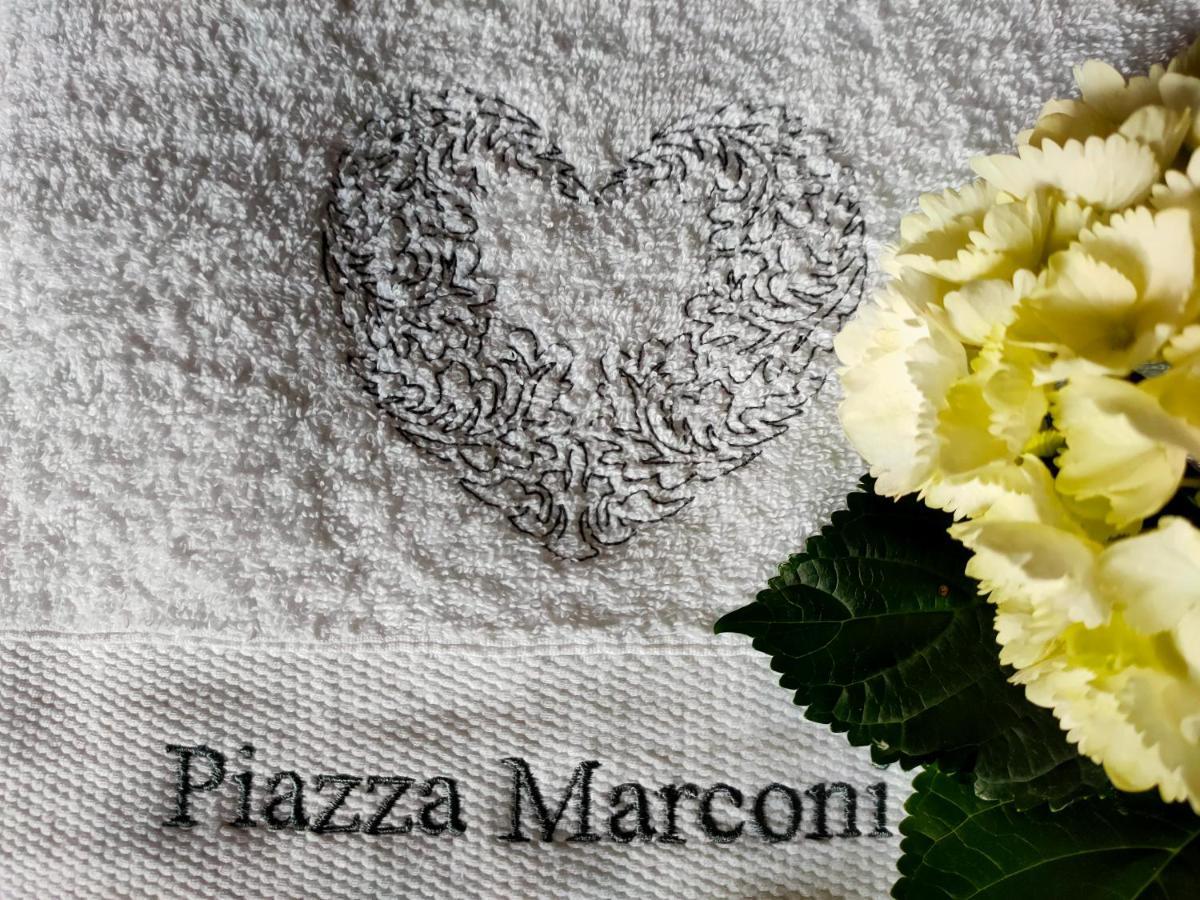 Casa Vacanza Piazza Marconi Вальдобб'ядене Екстер'єр фото
